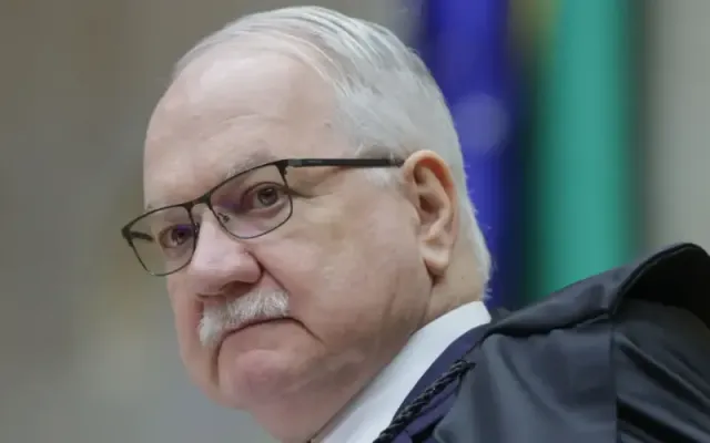 Fachin cancela sessão plenária após mais uma escalada da crise no STF