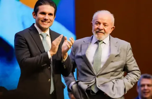 Hugo Motta revela que tem convidado Lula para fazer campanha na Paraíba e espera visita “o quanto antes”
