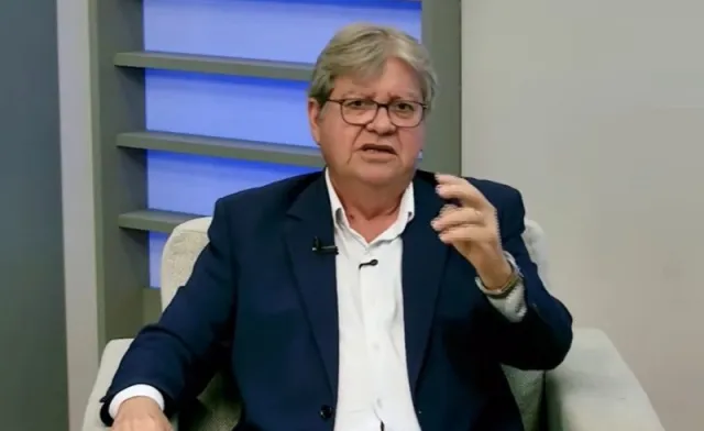 João Azevêdo diz não passar na sua cabeça disputar PMJP em 2028: “Quero ser senador”